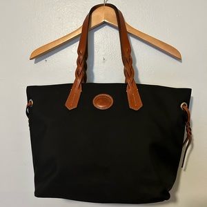 Dooney & Bourke Black work bag 🔥